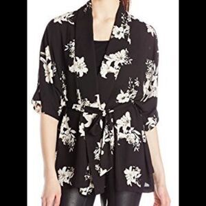 BB Dakota flora kimono style top with belt